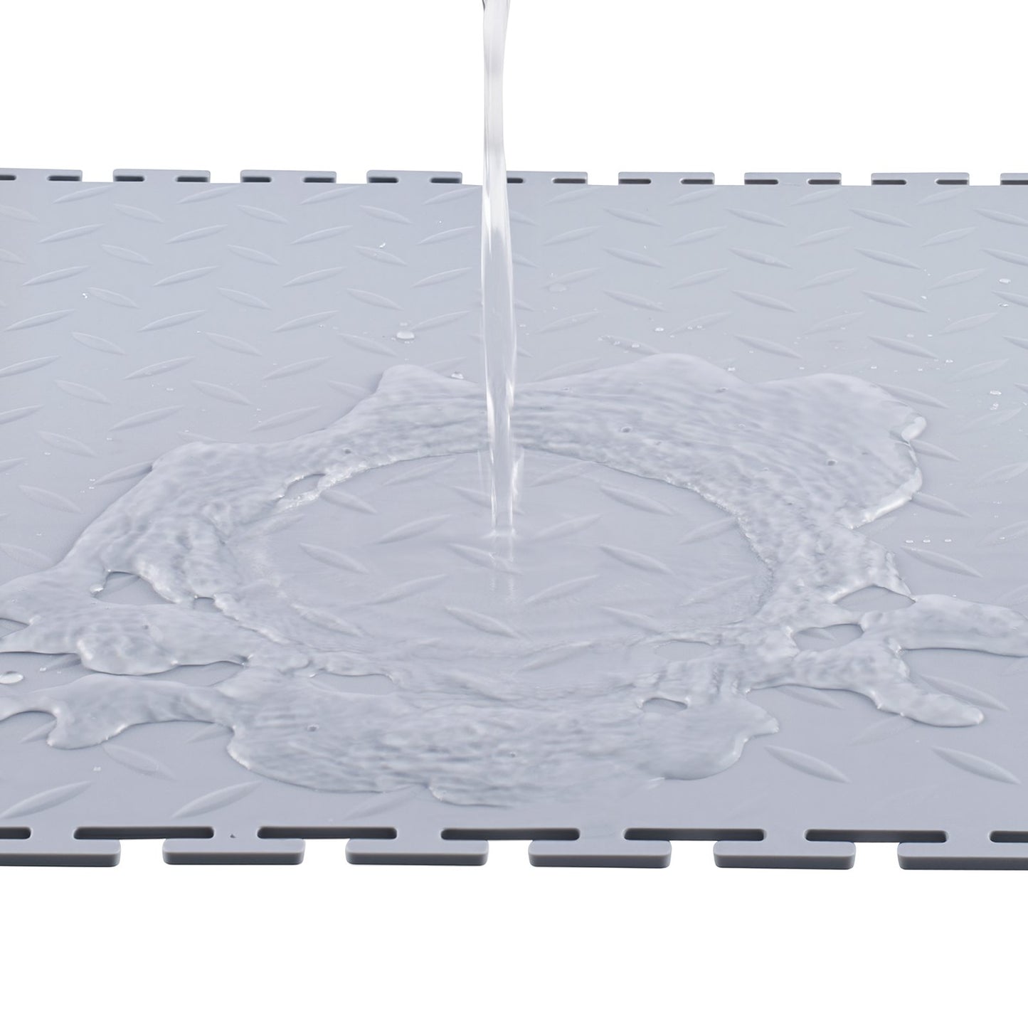 Garage Floor Tiles Interlocking, 8 Pack 20.2 x 20.2 x 0.2 in Interlocking Modular Garage Flooring Tiles, Diamond Plate Slip-Resistant PVC Mats for Workshop,Warehouse,Tool Room, Silver