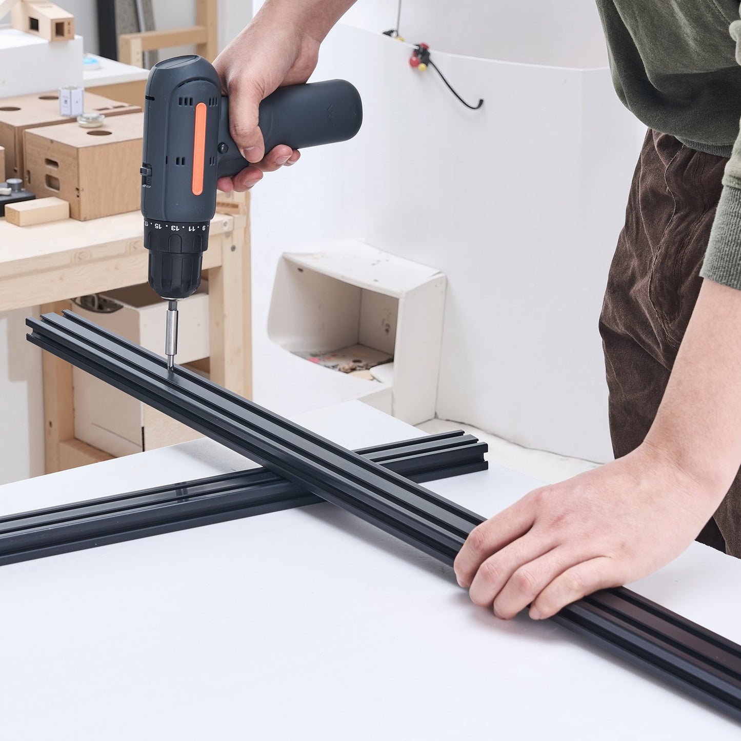 4PCS 39.4 in (1000mm) T Slot 2040 Aluminum Extrusion Profile, European Standard Anodized Linear Rail, High-Strength Extruded Aluminum Rail for 3D Printer, CNC Machine DIY, Laser Engraving, Black