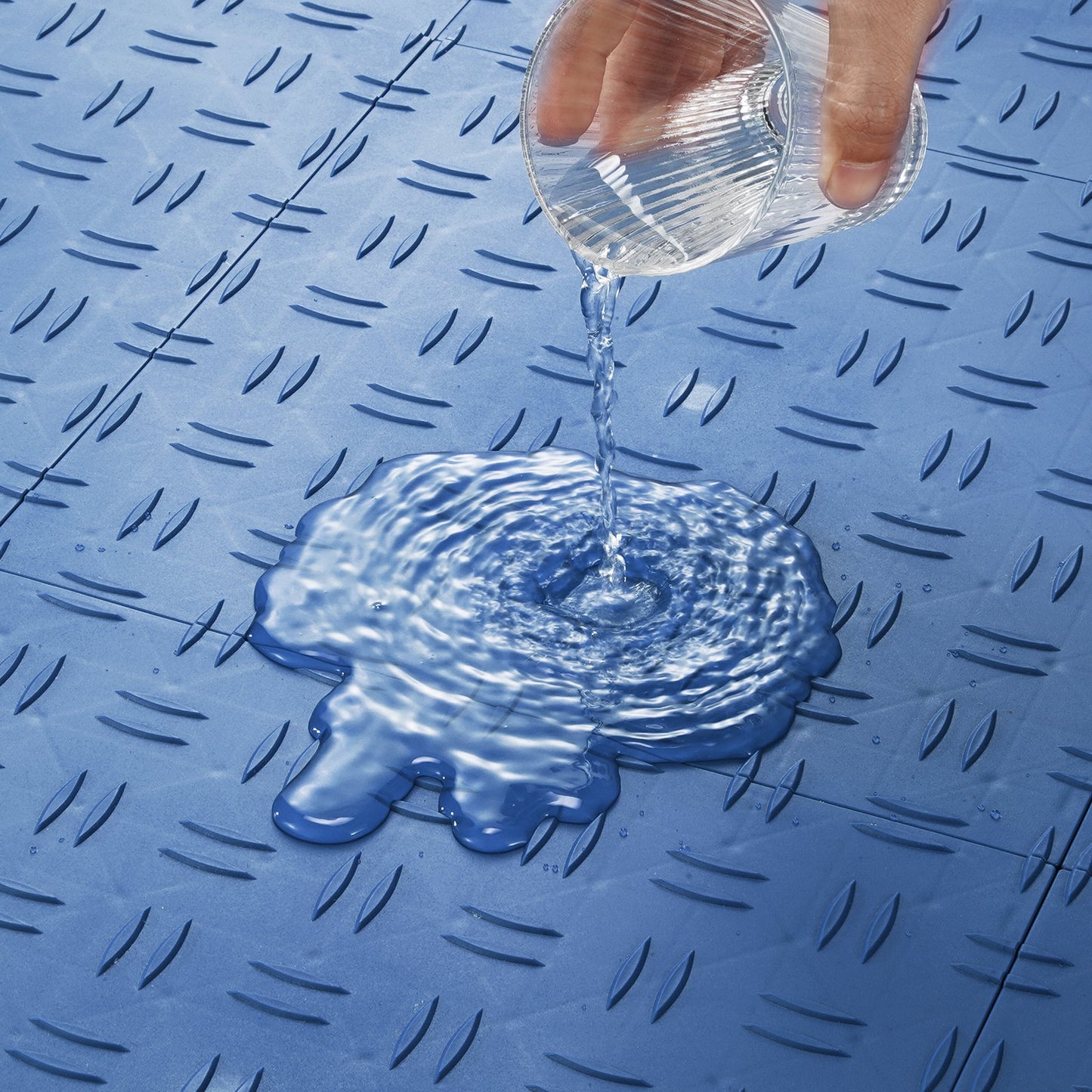 Garageplattor sammankopplade, 12 x 12 x 0,53 tum 25-pack garagegolvplattor, halkfria dubbelsidiga texturer för garagegolv, för garage, källare, reparationsverkstäder, blå