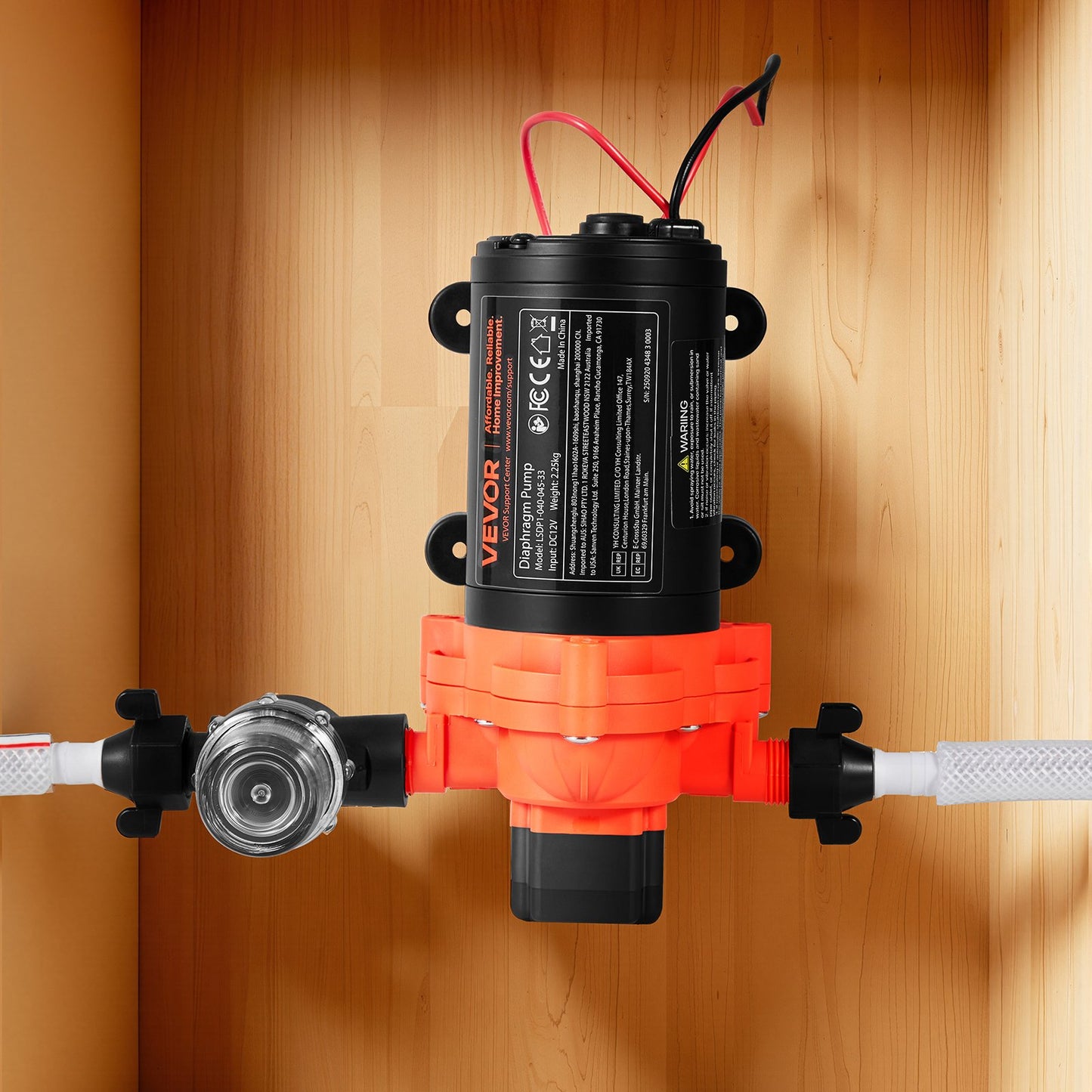 RV Water Pump, 12V DC 4 GPM (15.1 L/min), 3-Chamber Self-Priming Diaphragm Water Pump with Automatic Pressure Switch, 40 PSI Max Pressure, On Demand for RV, Caravan, Marine, Yacht, Car Washing