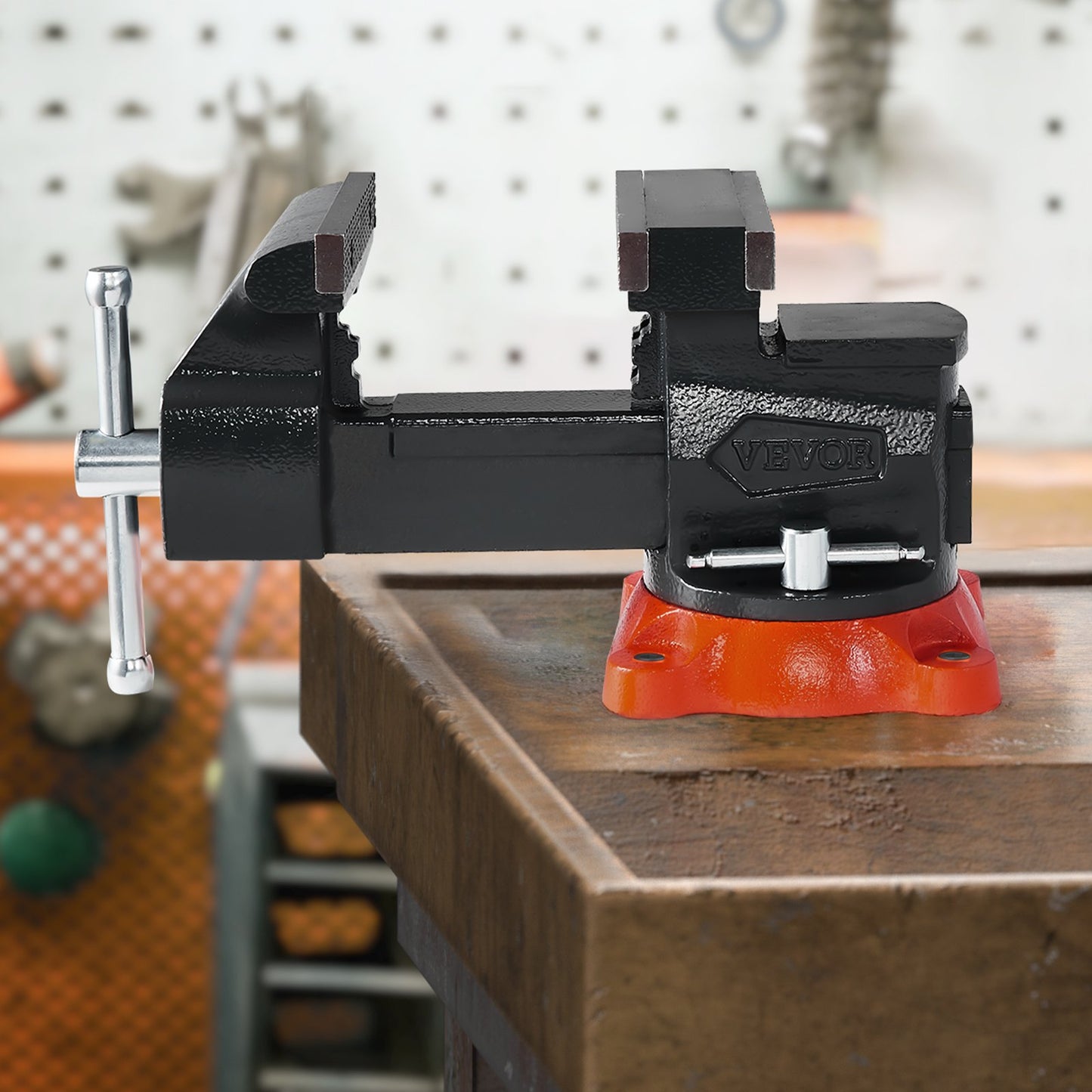 Bench Vise, 5.5" Jaw Width, 5.5" Max Jaw Opening Multipurpose Vise with 360° Swivel Locking Base, 2.8" Throat Depth, Heavy Duty Ductile Iron Workbench Vise, Two-Way Jaws for Clamping Round Pipes