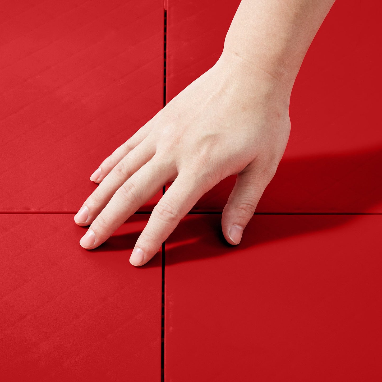 Turnhallen-Bodenbelag-Set, 8-teilig, ineinandergreifende PP-Puzzle-Gummifliesen, Rot