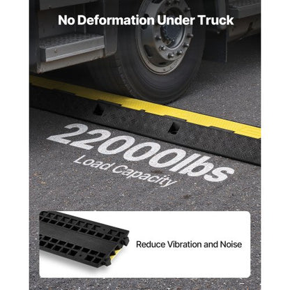 Kabelskyddsramp, 9 979 kg/axelkapacitet, 1 kanals kraftig gummisnöre, slangskydd, 70 x 50 mm kanal, trafikhinder med öppningsbart toppskydd, för inomhusbruk och utomhusbruk, 1-pack |  EU