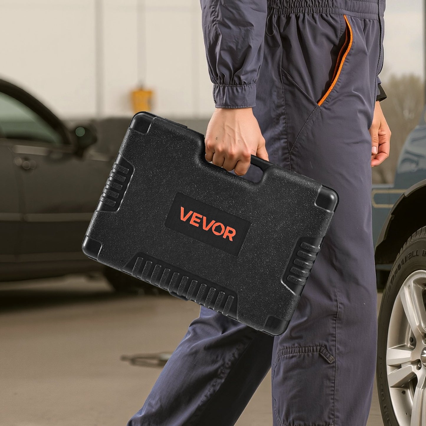 Socket Set, 108 Pieces, 1/4 & 1/2 inch Drive Socket and Ratchet Set, Metric Size from 4 to 32 mm, Mechanic Tool Kit with Bits, Accessories, Storage Case, CR-V Alloy Steel, for Automotive Repair