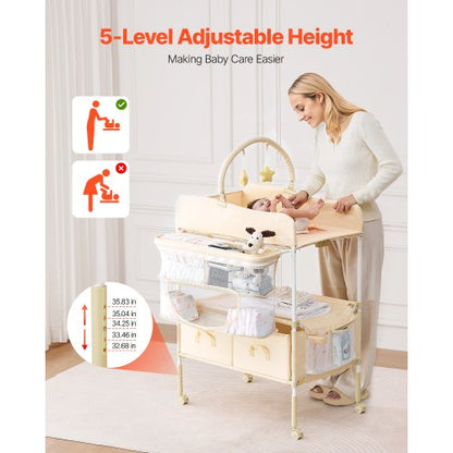 Hopfällbar skötblöjstation med sidokorg och upphängningsstång Beige