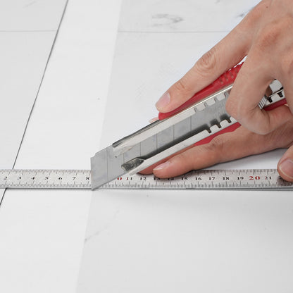 Självhäftande vinylgolvplattor 390 x 23,6 tum, 1,5 mm tjocka Peel & Stick, vit marmorstruktur DIY-golv för kök, matsal, sovrum och badrum, lätt för heminredning